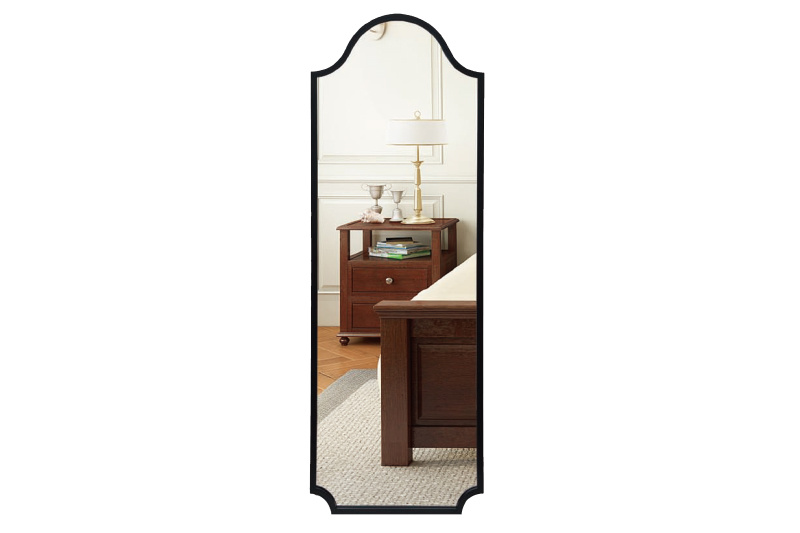 Chamveled mirror