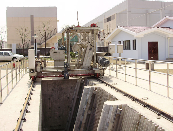 XSGY Mobile Rake Bar Screen Cleaning Machine