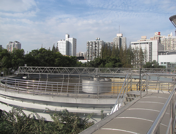 XZBG, XNBS, and XNG peripheral drive sludge scrapers and thickeners