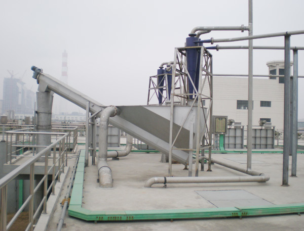 XSF and XLCF type helical sand (coarse particle) water separator