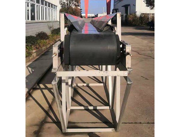 皮帶輸送機(jī) 皮帶輸送機(jī)