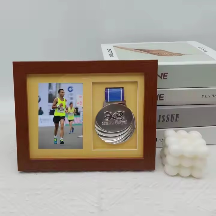 Wood Frame Medal Cion Display Frame Shadow Box Photo Frame Desktop Fan Toys Wholesales Custom Handheld Fanallion Badge Solid 100