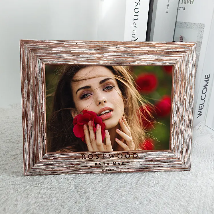 European style solid wood 5 inch 6 inch vintage photo frame, photo frame display, wall mounted wooden photo frame
