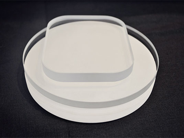 Transparent quartz plate