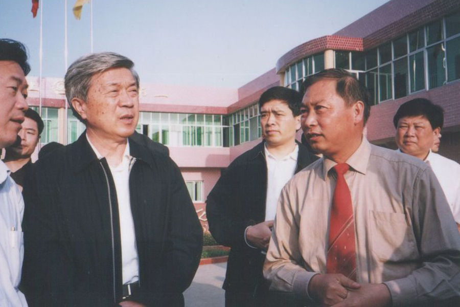 公安部原党委副书记田期玉视察东信集团安全工作 公安部原党委副书记田期玉视察东信集团安全工作
