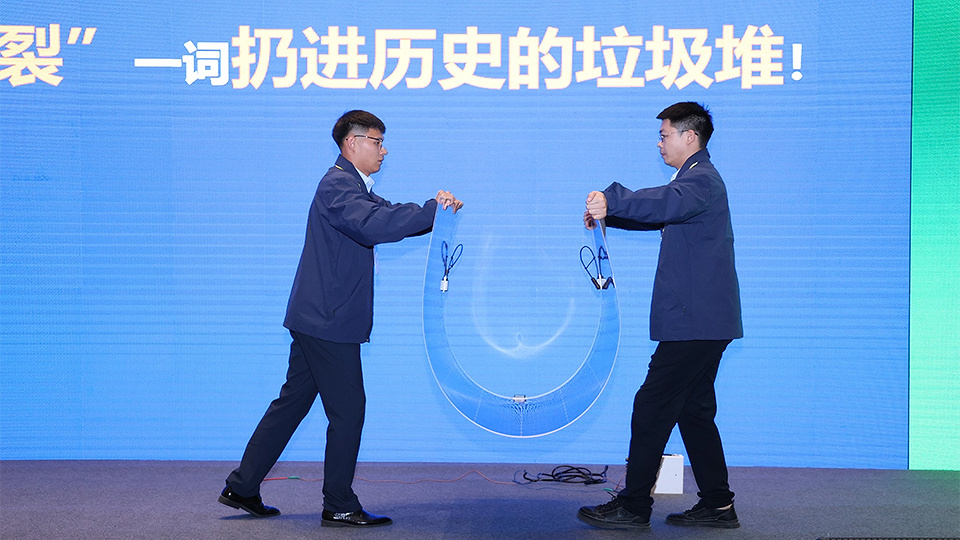 中科富能：把轻柔组件的“隐裂”一词扔进历史的垃圾堆！！