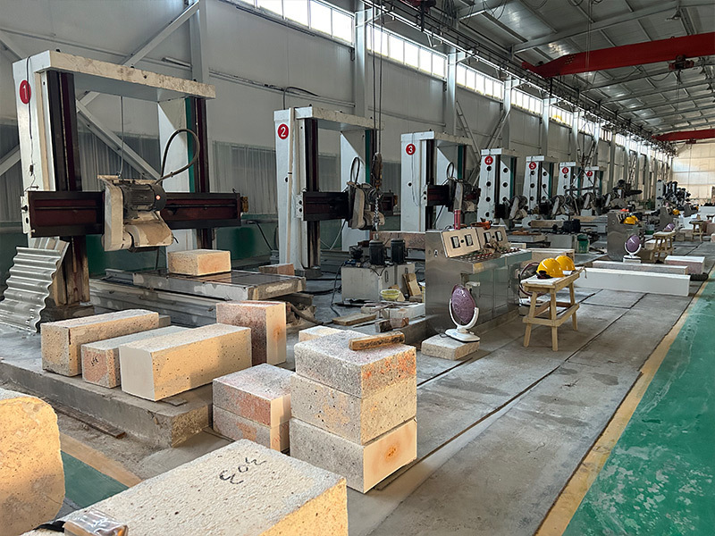 Fused zirconium corundum brick production workshop