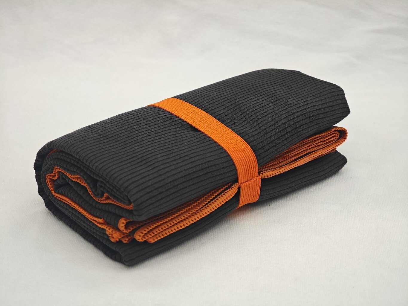 Solid Suede Microfiber Beach Towels with Mesh Bag