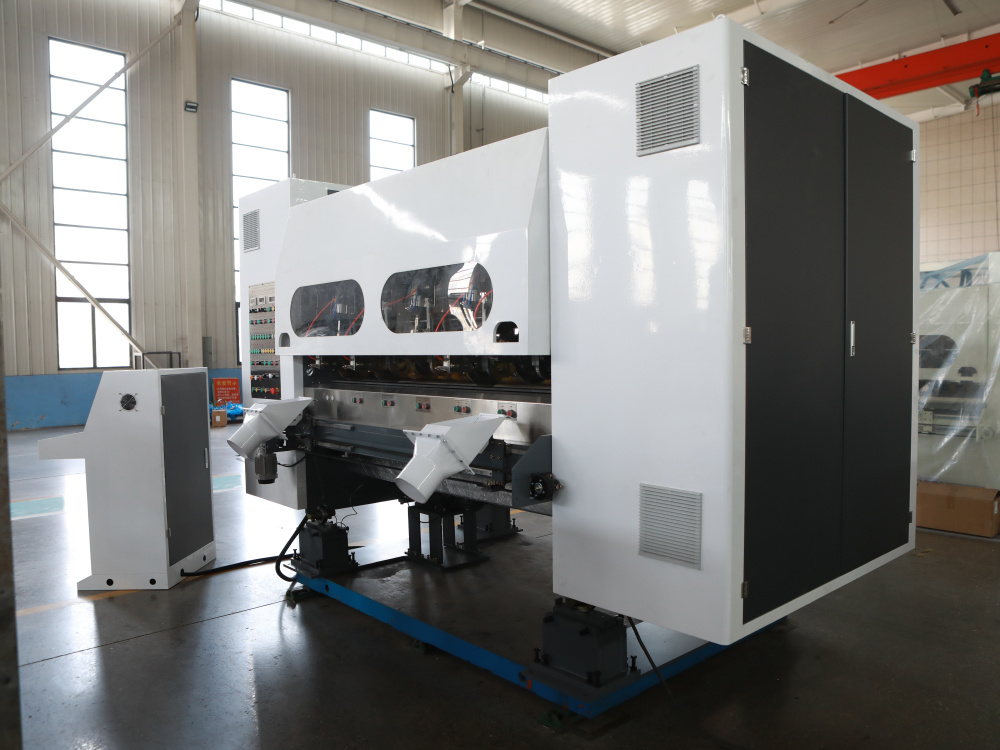 Unlocking Efficiency in Packaging: The Role of Thin Blade Slitter Scorer Machines