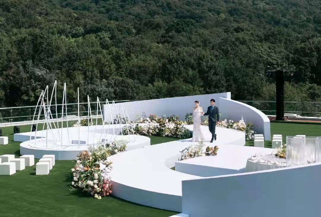 南京东郊国宾馆 | 婚宴篇—紫金山上的婚礼殿堂