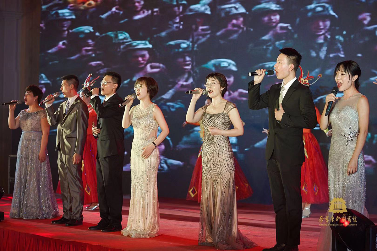 东郊国