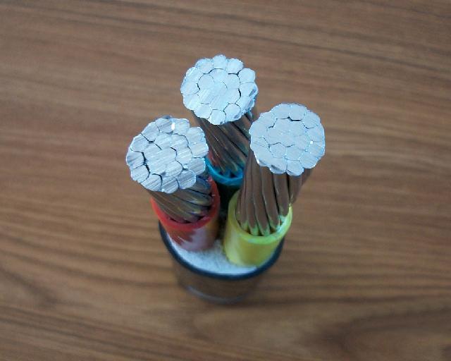 Rubber sheathed flexible cable