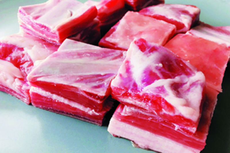 秋冬吃羊肉進補正當(dāng)時，搭配4種食材可提升羊肉的食療功效