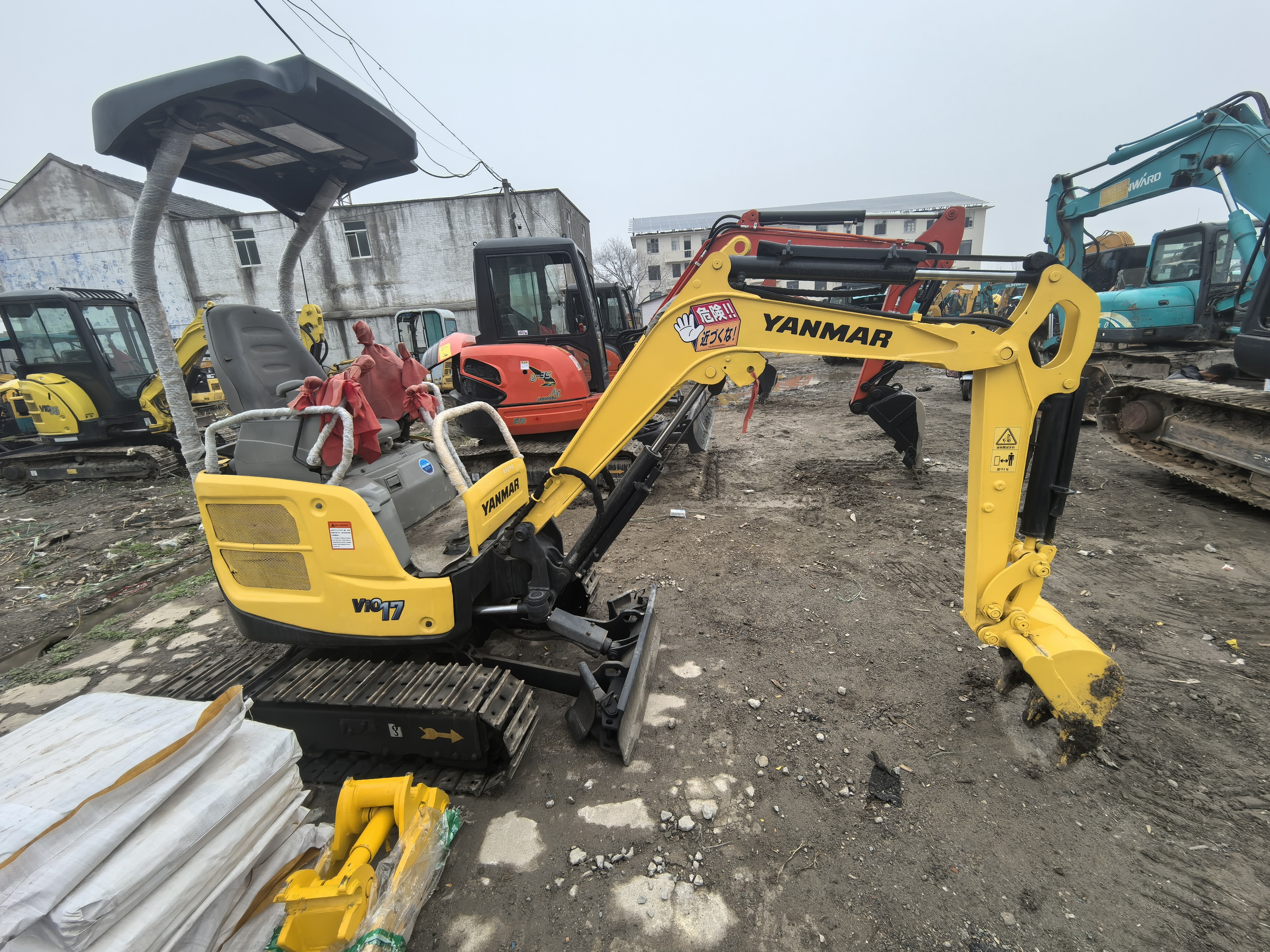 used excavator yanmar VIO17