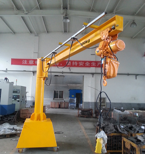 Mobile cantilever crane