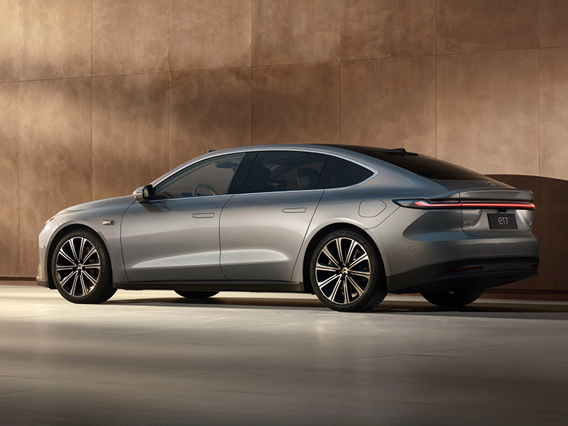 NIO ET7