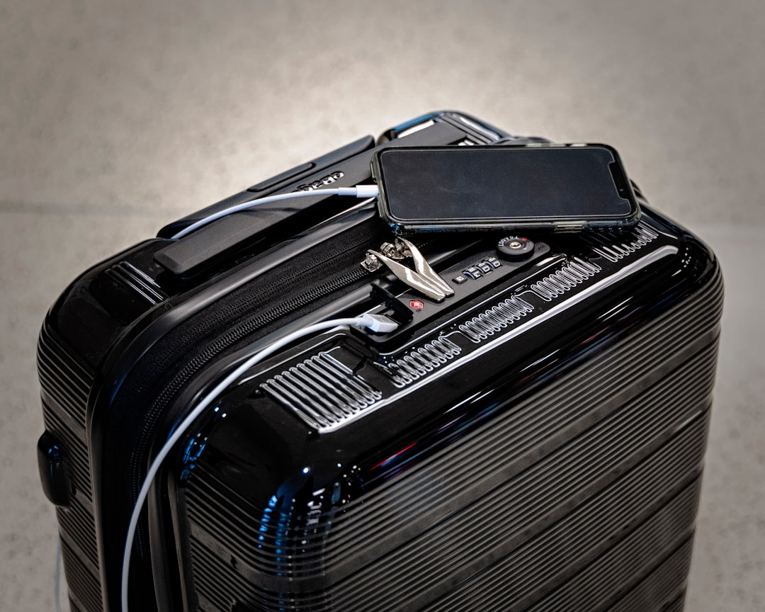 Trolley case refers to a suitcase with a trolley bar and rollers.
