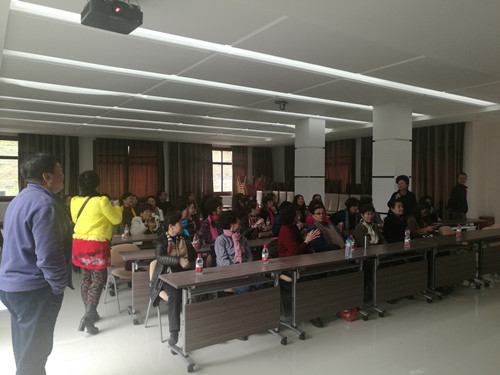 貴陽女企業(yè)家協(xié)會一行參觀味莼園工業(yè)園