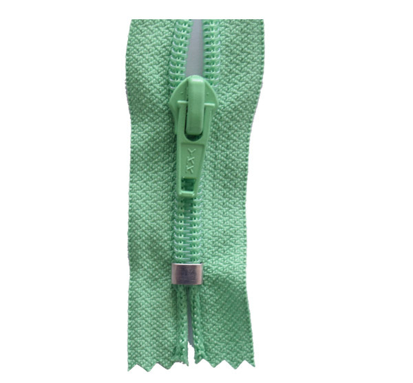No.8 nylon tail-closing zipper