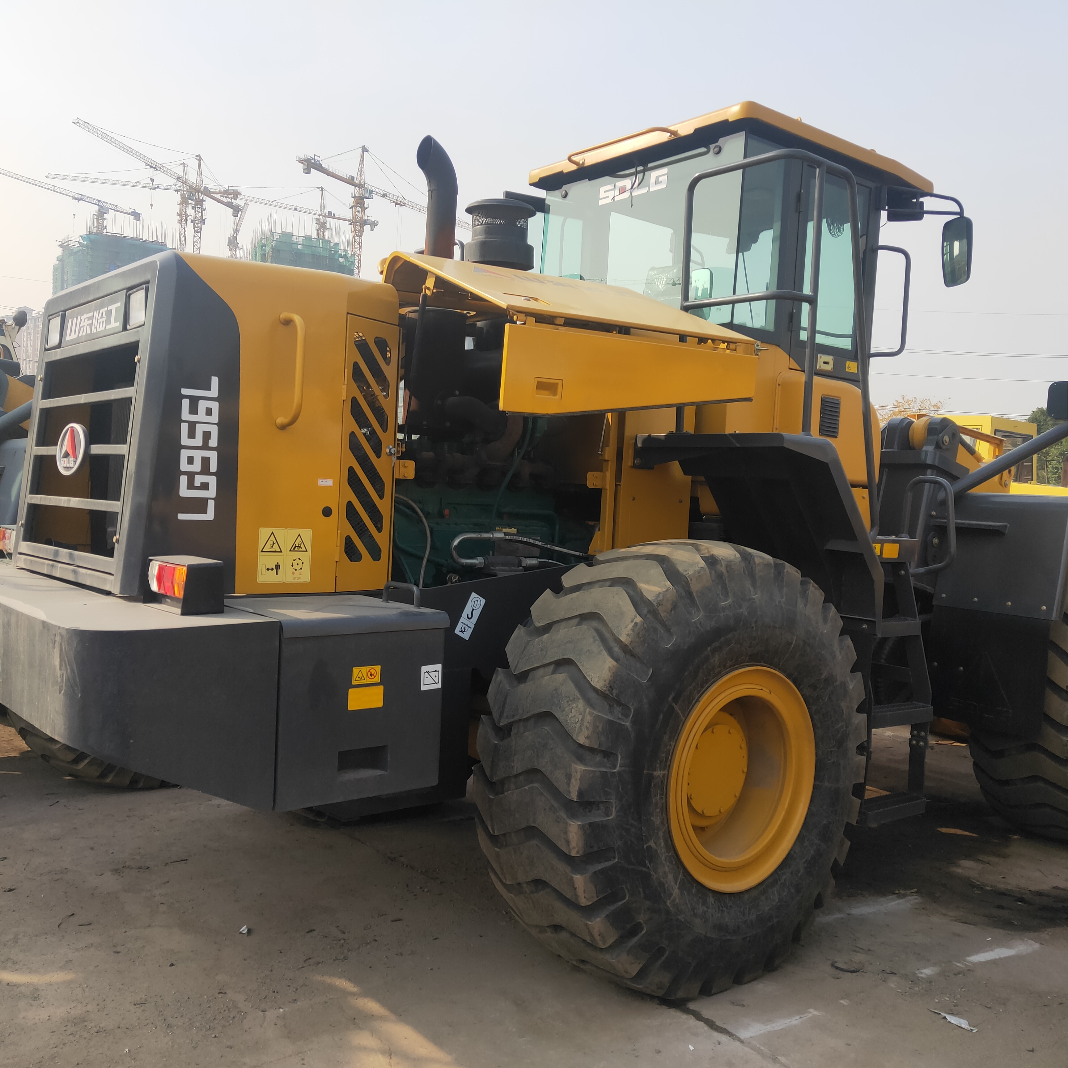 SDLG   956L