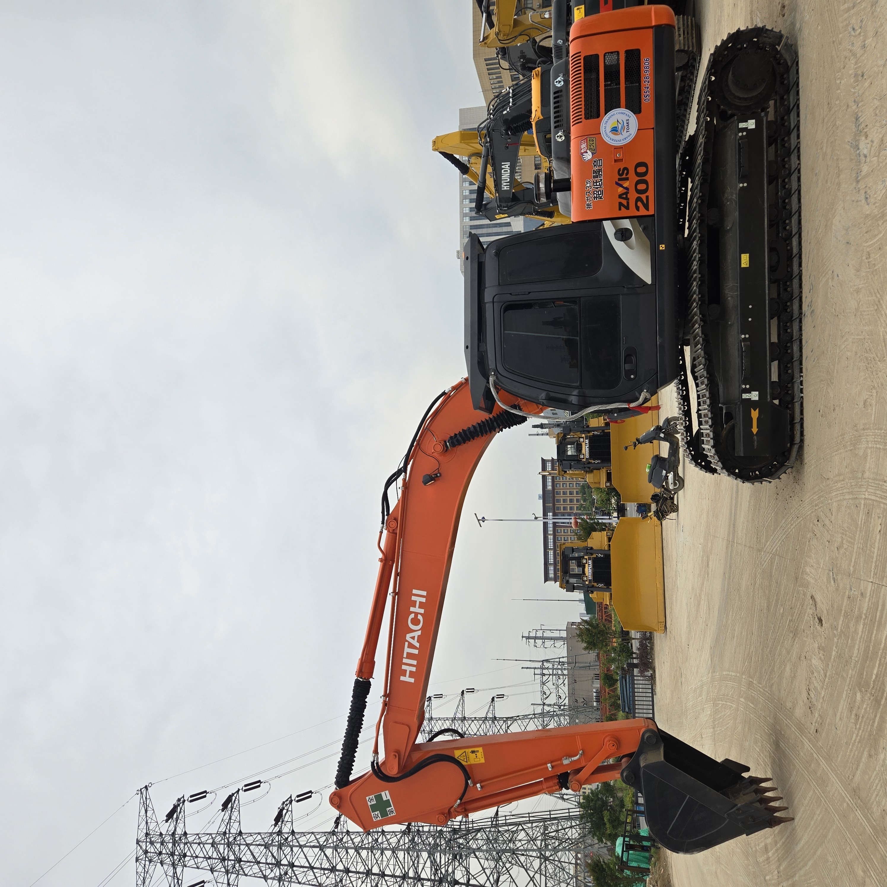 Japanese Brand Used Hitichi ZX200 Excavator Secondhand Digging Machine Using For Road Work Original Construction Hitachi Zx200