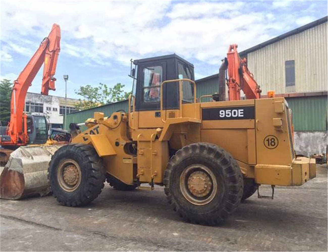 CAT 950E