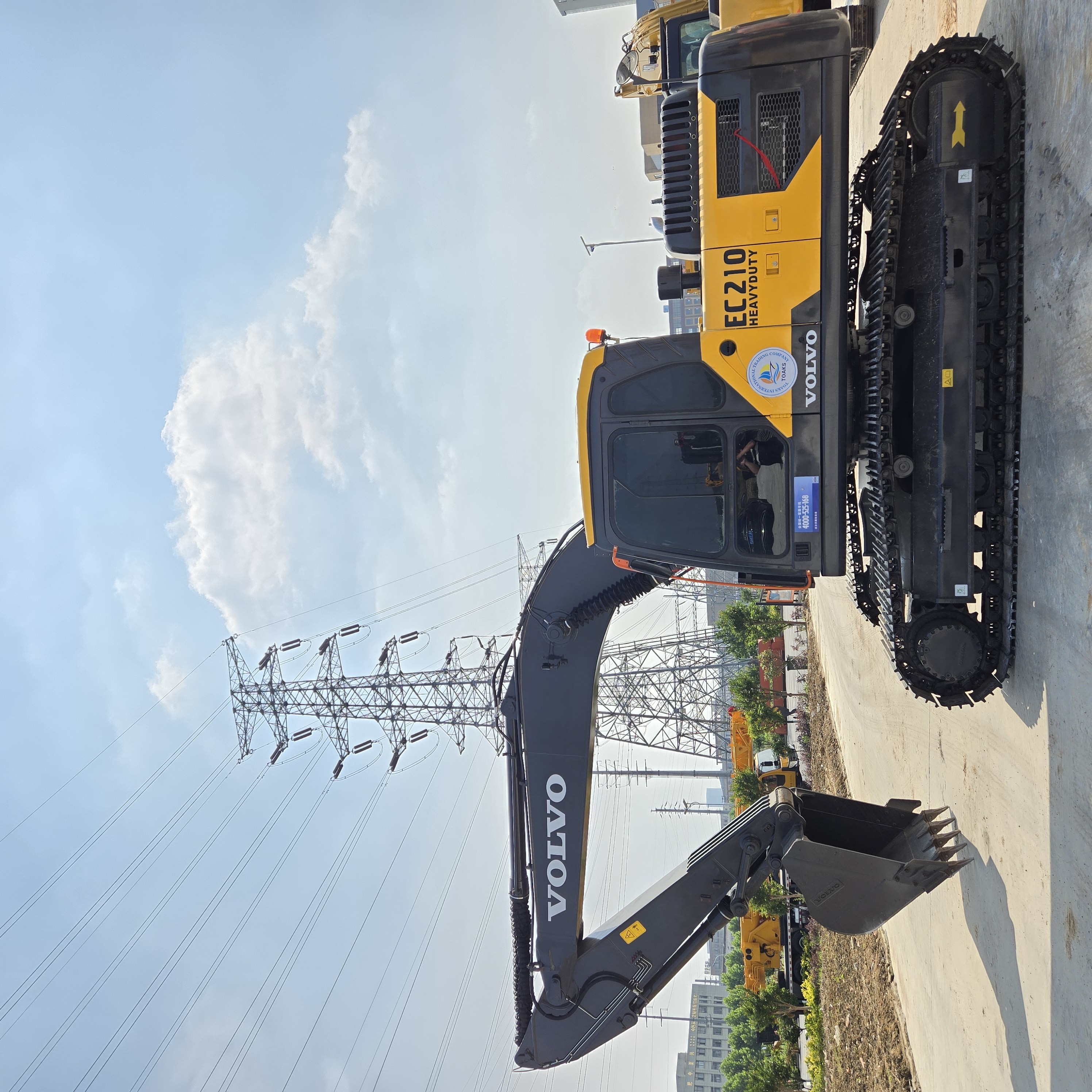 Original import Volvo ec210 low price for sale.Good quality Crawler Used Volvo excavator EC210 Used excavator