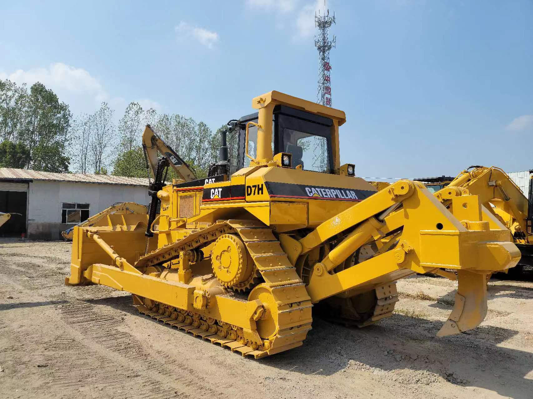 CAT    D7H