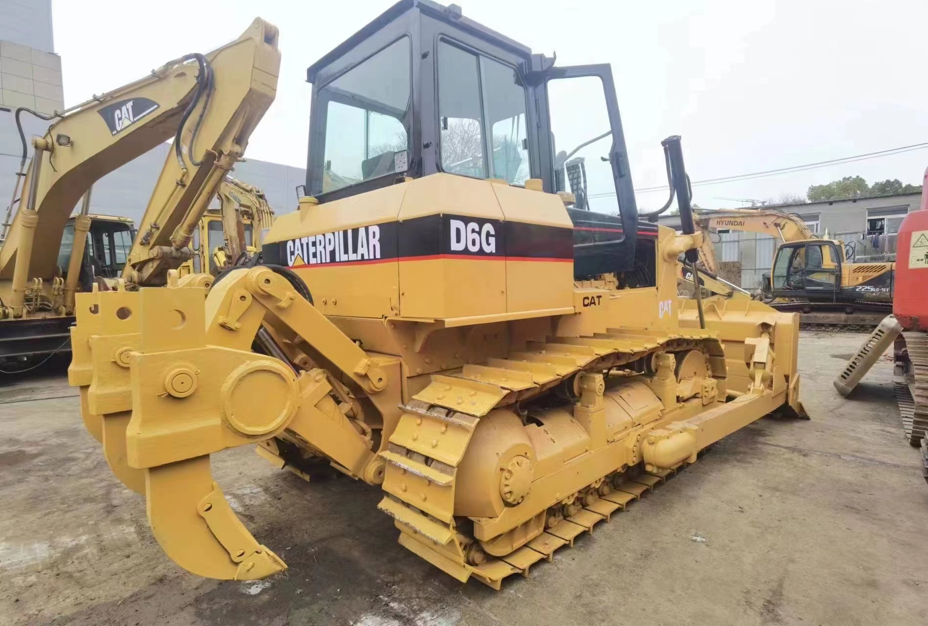 CAT     D6G