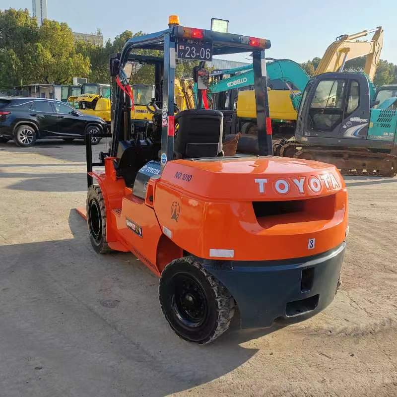 second hand toyota FD50 forklift 5ton original Japan Used lift truck 5 ton