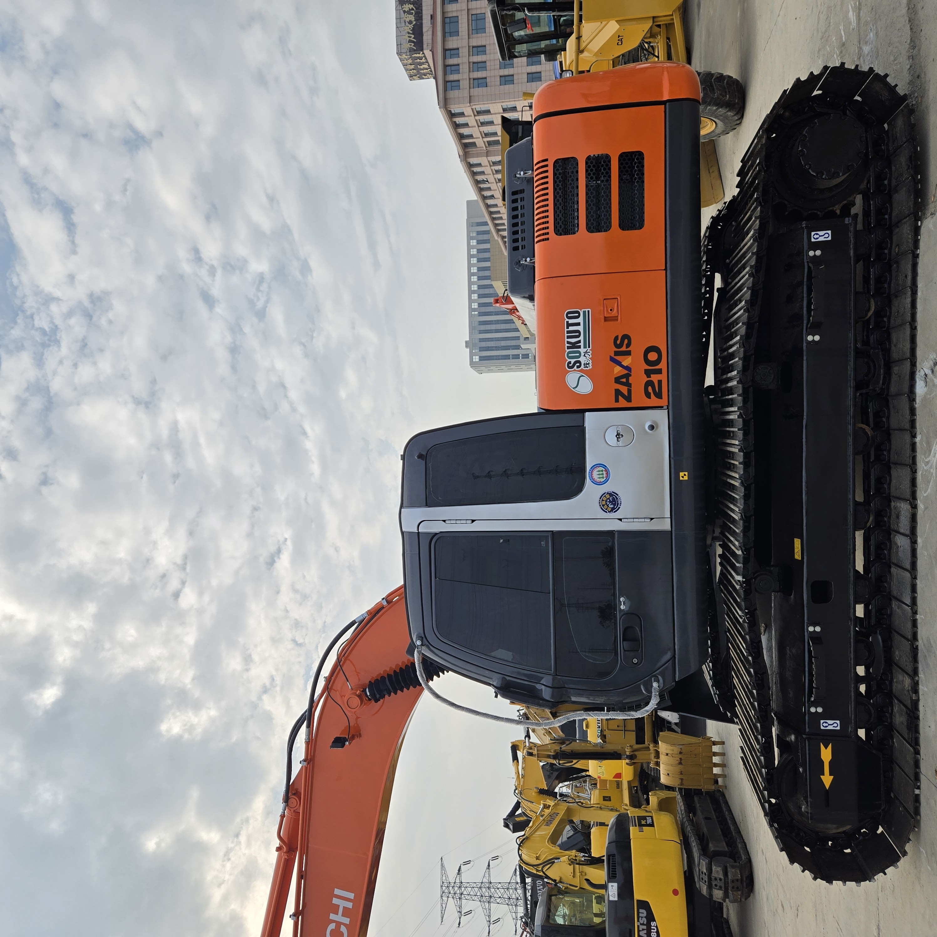 Original Japan earthmoving machinery Used Hitachi Excavator ZX210 zx200 zx210 20Ton heavy construction from Japan for sale