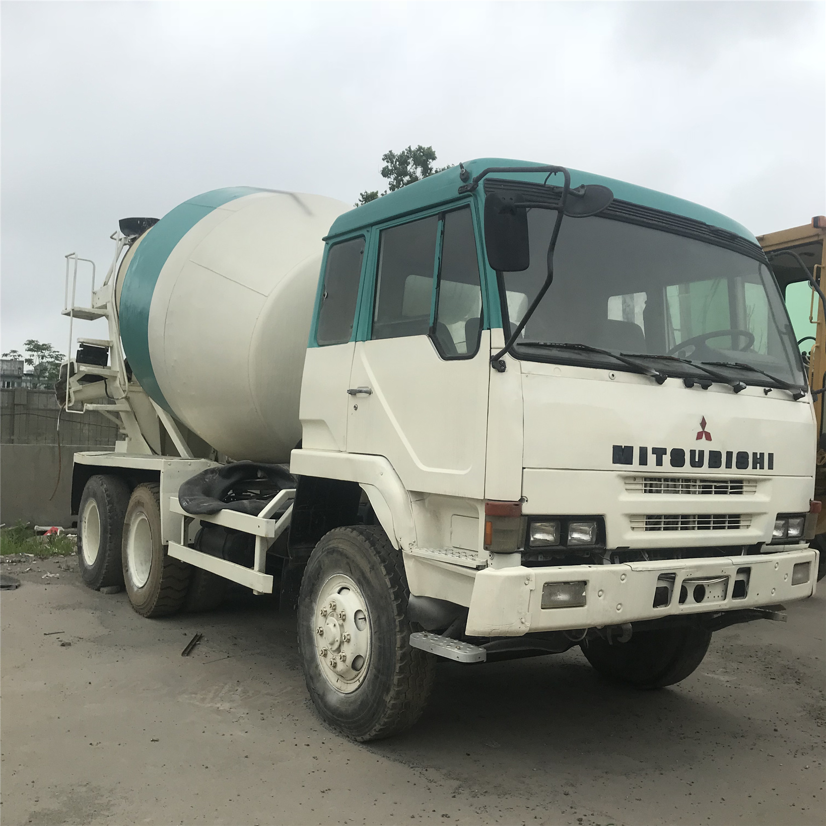 Mitsubishi2