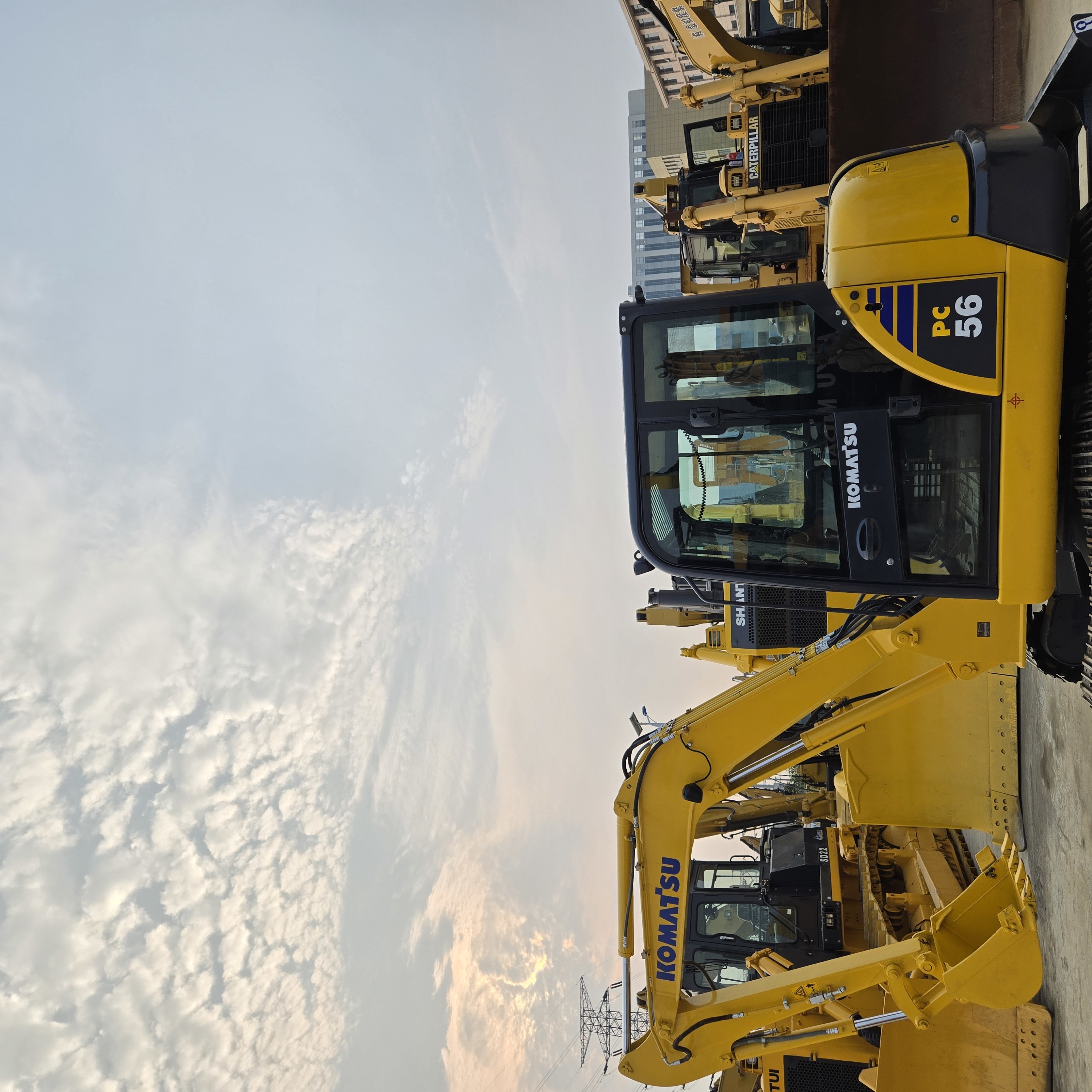 Used Komatsu pc56-7 in low price in stock,high quality second hand Komatsu pc55 pc35 pc70 pc200-8 on sale