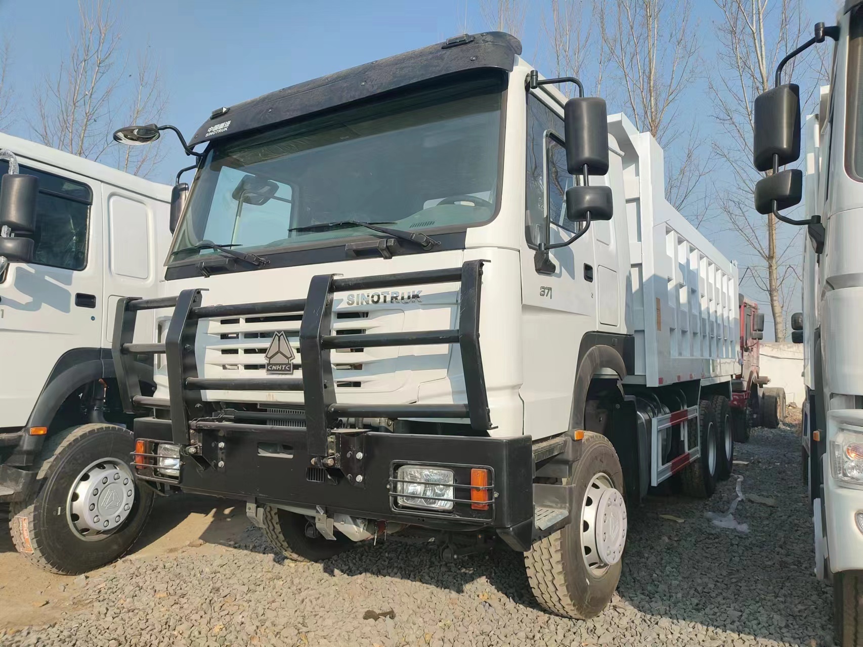 New  Howo 371HP 6x4 10-Wheel Dumptruck heavy duty trucks Sinotruk How 6*4 Left Hand Drive Mine Tipper Dump trucks
