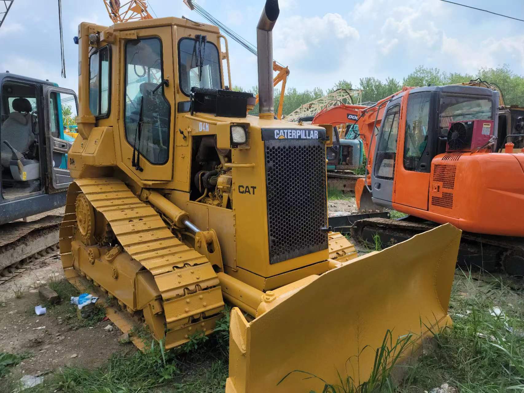 CAT   D4H