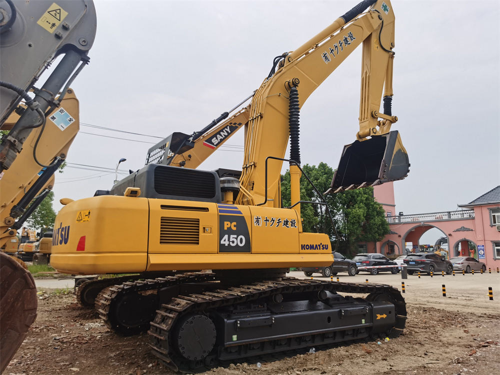 KOMATSU PC450-8