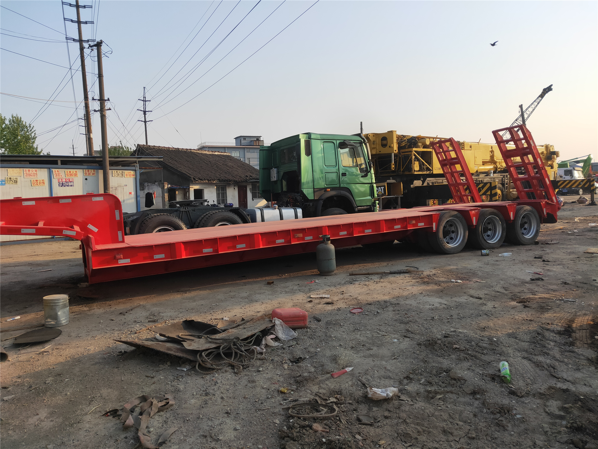 Semi trailer
