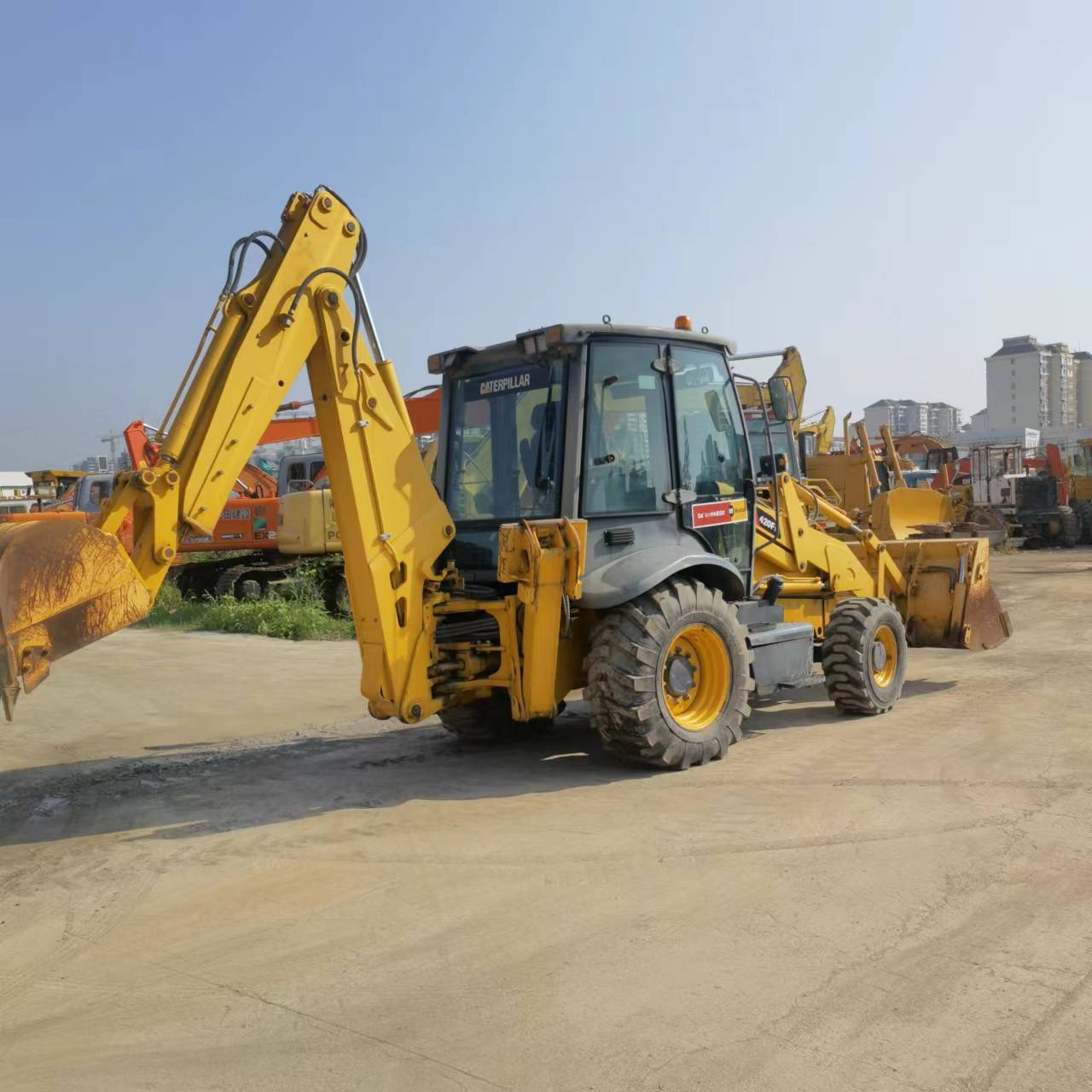 CAT   420F