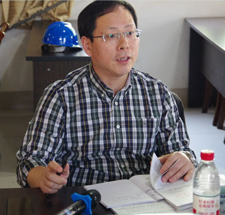最后，陸永進(jìn)副主席希望，市各有關(guān)部門要進(jìn)一步加大力度，營造企業(yè)家創(chuàng)業(yè)發(fā)展的良好氛圍；要強(qiáng)化服務(wù)，為企業(yè)健康發(fā)展創(chuàng)造更優(yōu)環(huán)境。各位企業(yè)家要進(jìn)一步強(qiáng)化推動企業(yè)發(fā)展和社會責(zé)任履行的責(zé)任擔(dān)當(dāng)，為我市經(jīng)濟(jì)社會發(fā)展作出更多更大貢獻(xiàn)。