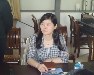 4月7日上午，我公司與上海核工程研究設(shè)計院成功簽訂AP系列能量吸收型管道防甩約束件開發(fā)研制合作協(xié)議，這是公司推進產(chǎn)學(xué)研合作取得的又一成果。副市長崔學(xué)鋒，副市長、市科技鎮(zhèn)長團團長奚晨出席簽約儀式。         崔學(xué)鋒首先對上海核工程研究設(shè)計院支持儀征建設(shè)表示感謝，希望我公司通過與上海核工院開展核級支吊架合作開發(fā)，進一步提升產(chǎn)品科技含量，增強市場競爭力，融入中國核電設(shè)備供應(yīng)鏈。         上海核工程研究設(shè)計院介紹了設(shè)計院的發(fā)展情況、中國核電市場前景以及與我公司項目合作情況，表示將通過此次合作，加快高新技術(shù)進入市場的步伐，推進產(chǎn)業(yè)良性發(fā)展，為地方經(jīng)濟發(fā)展提供技術(shù)支撐。