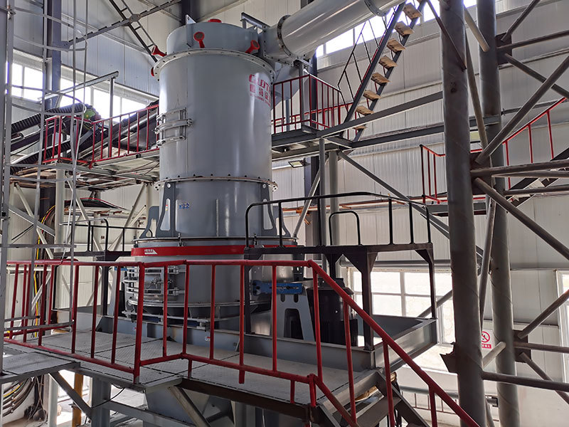 Vertical sand making machine