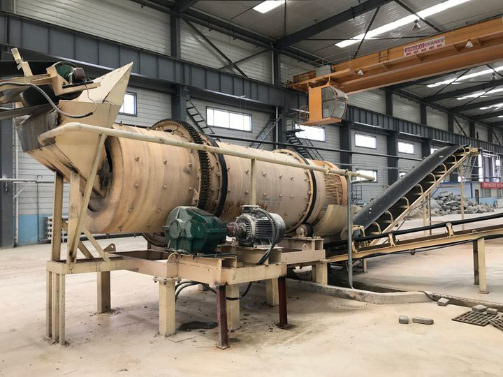 Roller sand washer