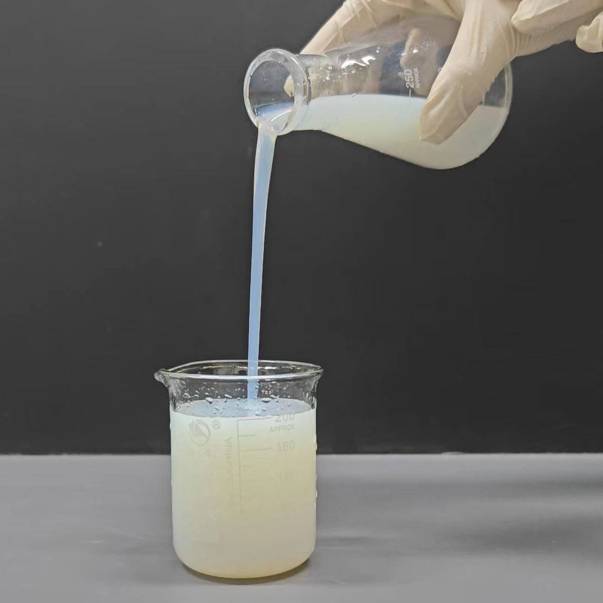 EM-1125 Odour-less Interior and Exterior Wall Emulsion