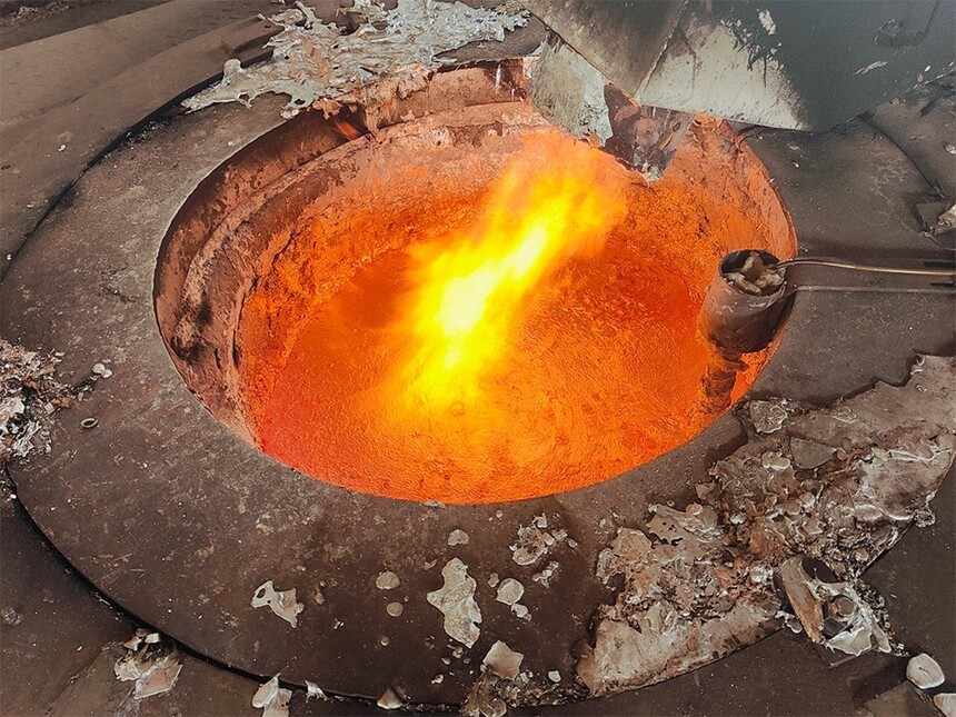 Melting furnace