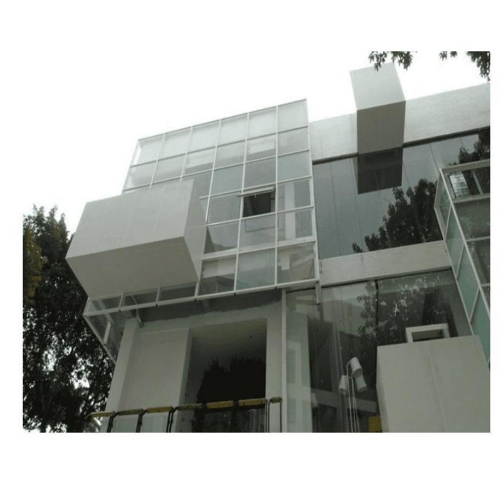 130 Exposed frame curtainwall series
