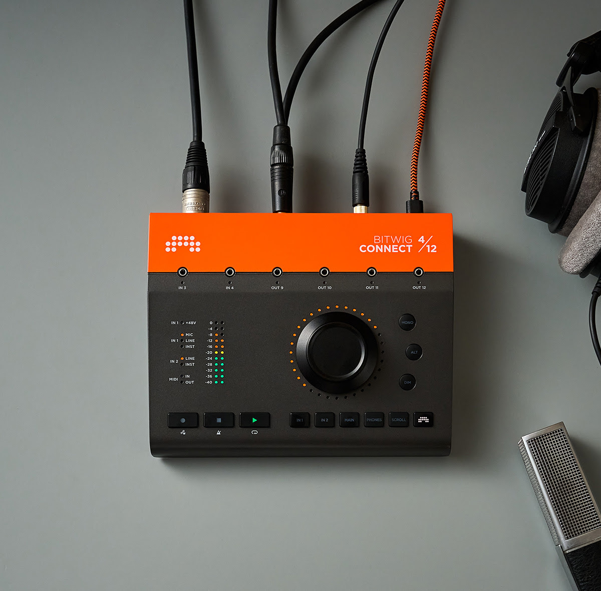 Bitwig 終于上市第一款聲卡 Connect 4/12 音頻接口，主打宿主控制和 CV 連接功能