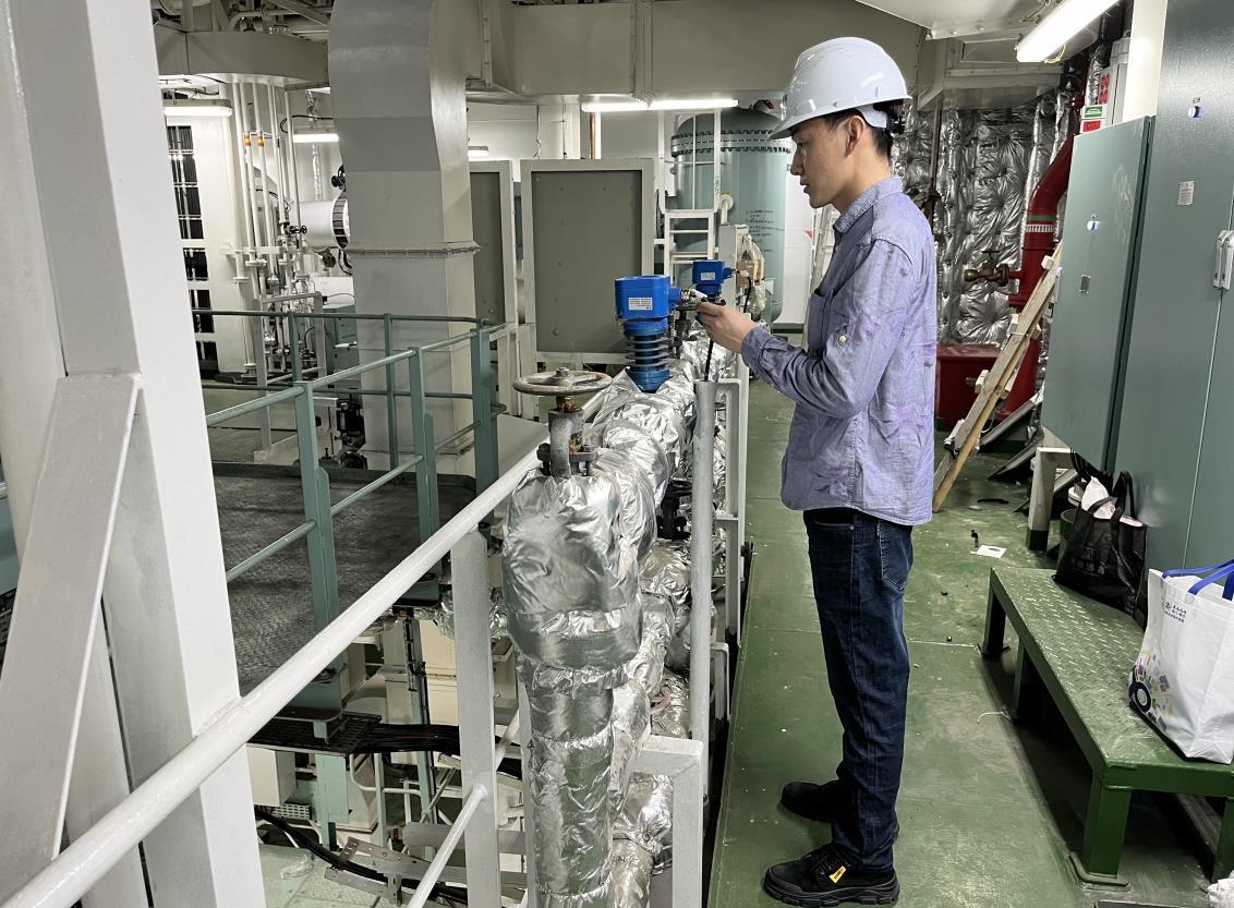 齿轮流量计应用于远洋轮船燃油管理系统现场
