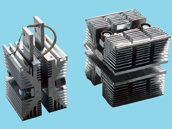 Air cooled heatsink