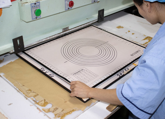 CUTTING CUTTING