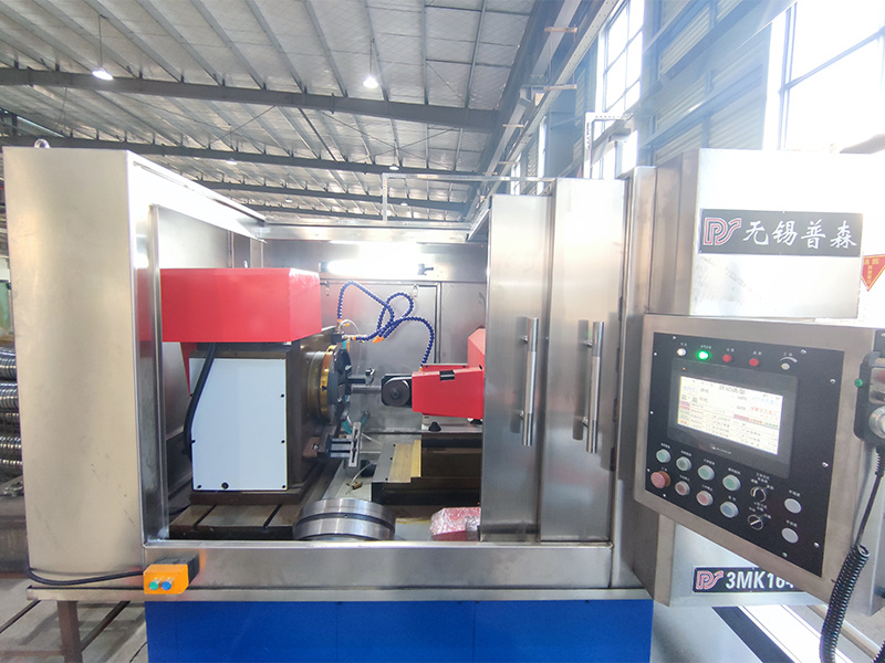 Grinding of self-aligning roller bearing ring